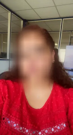 Amber, 40