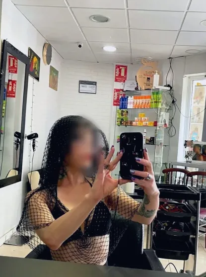 Jade, 33