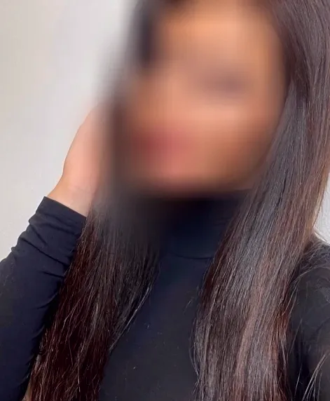 Megan, 28