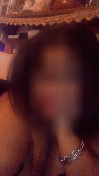 Natalie, 29