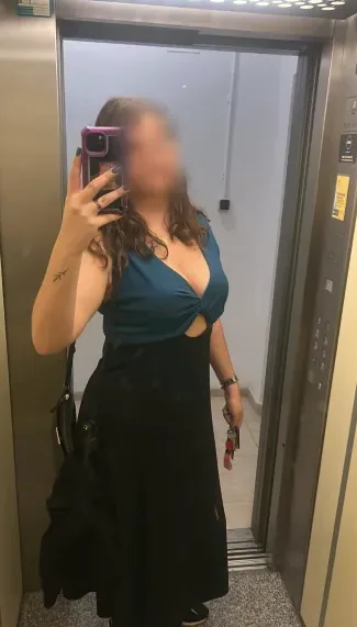 Neha, 35
